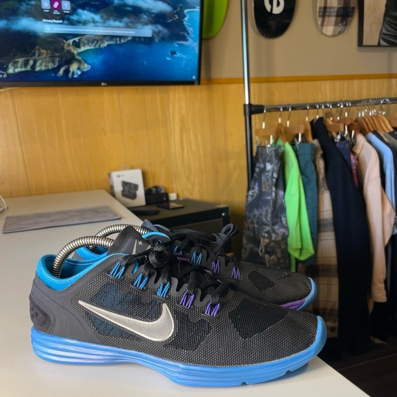 Women’s Nike Lunar Hyperworkout XT Sneaker Black, Size 7.5 - Picture 2 of 7